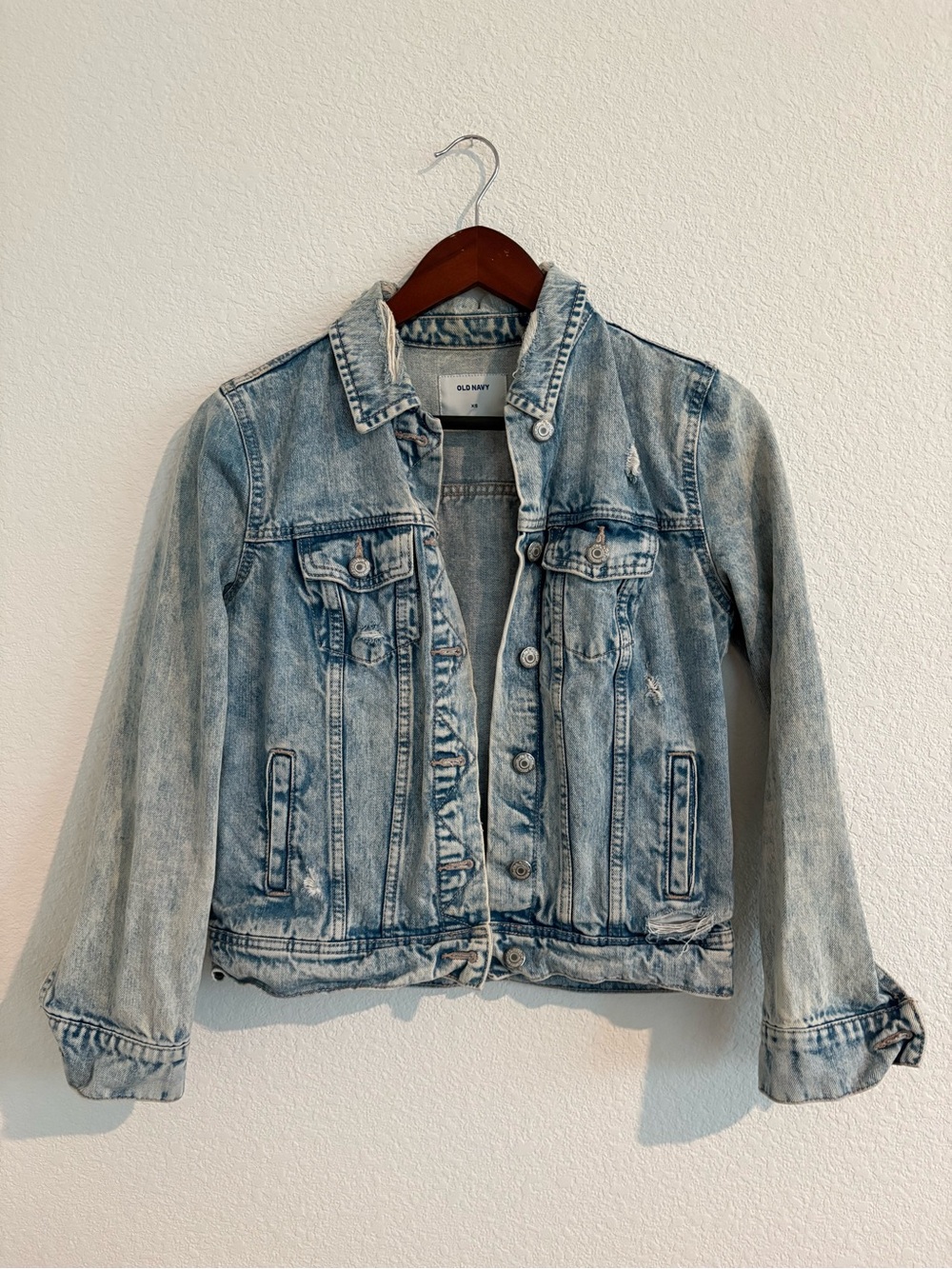 Old Navy Women’s Light Wash Classic Denim Jacket - XS